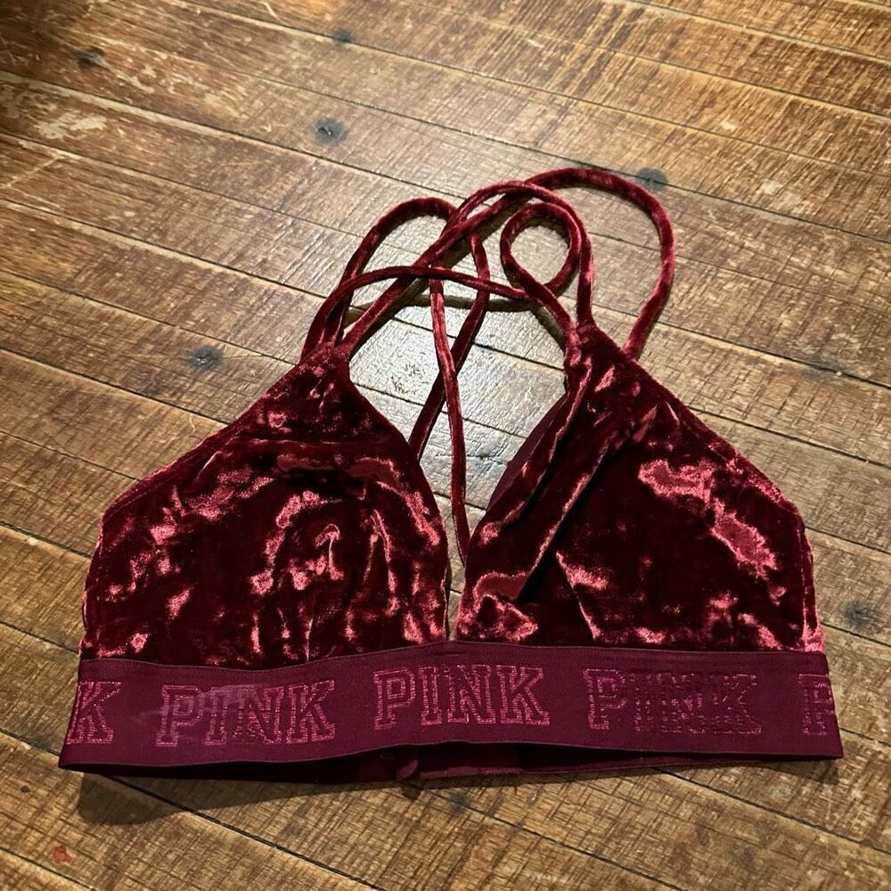 Victoria’s Secret S vibrant velvet strappy wireless bralette